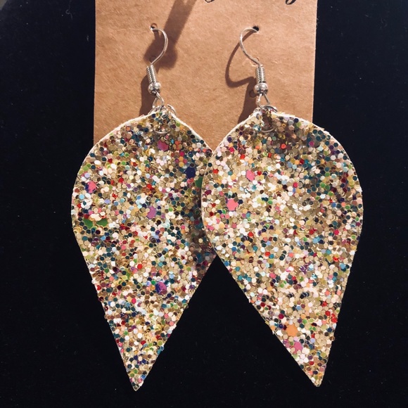 Jewelry - 🛑✋🏼 5for20 Gold glitter sparkle earrings